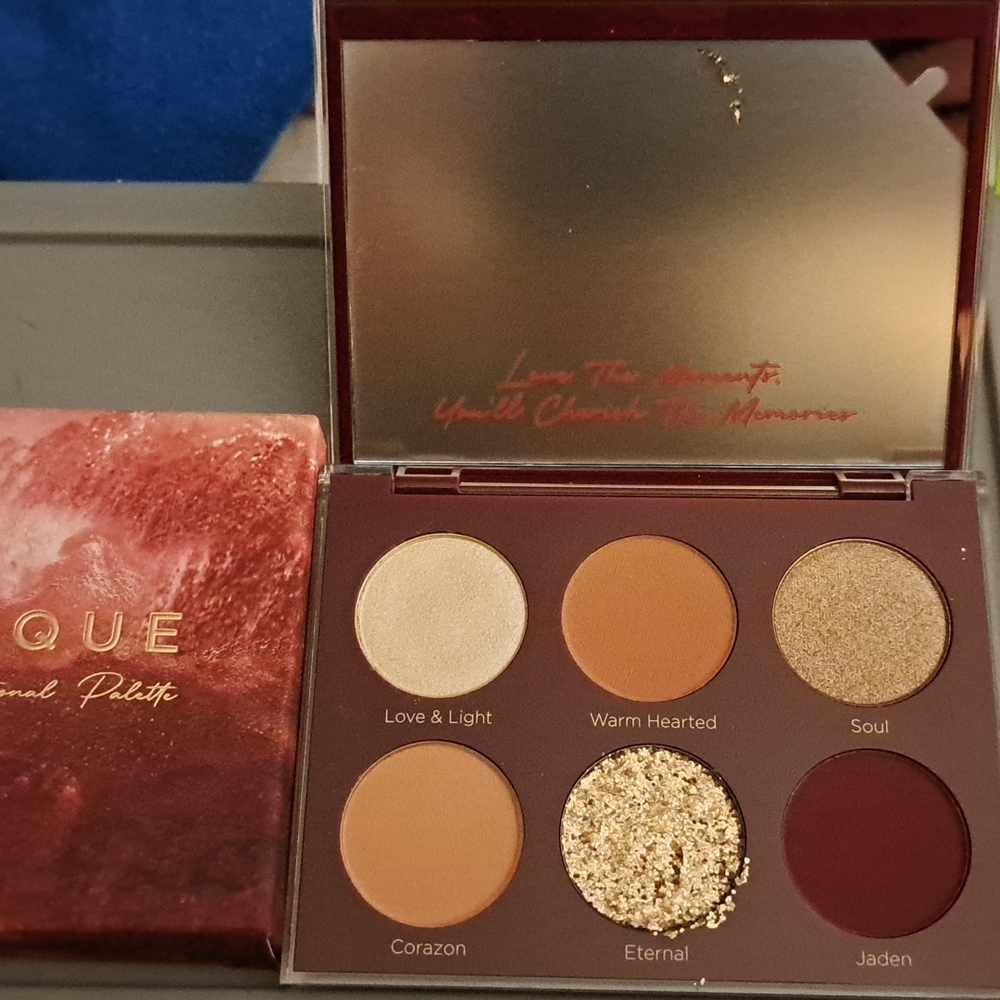 Eye shadow new in package